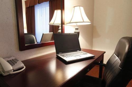 Holiday Inn Express Grande Prairie By Ihg Extérieur photo