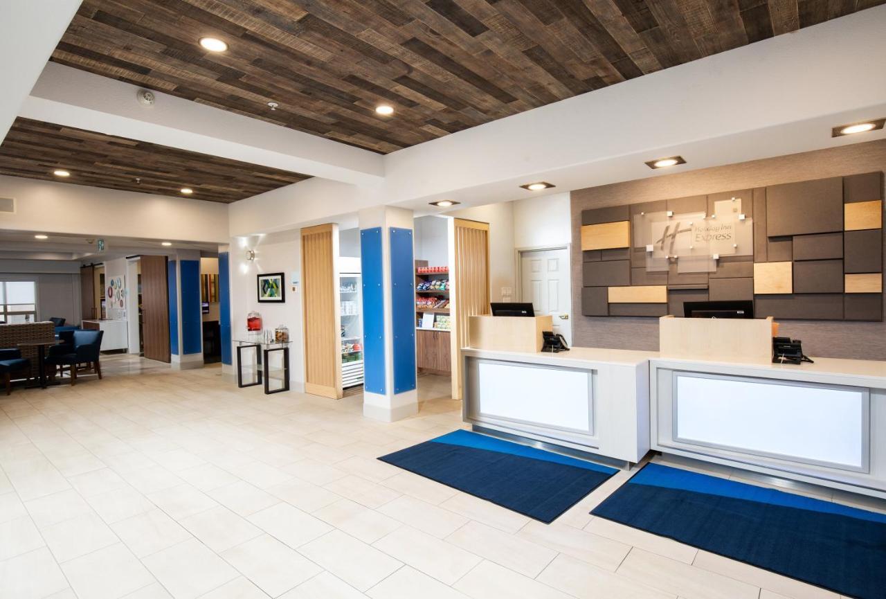 Holiday Inn Express Grande Prairie By Ihg Extérieur photo