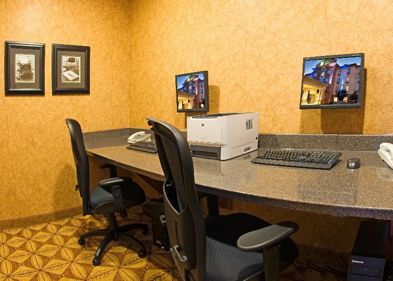 Holiday Inn Express Grande Prairie By Ihg Extérieur photo